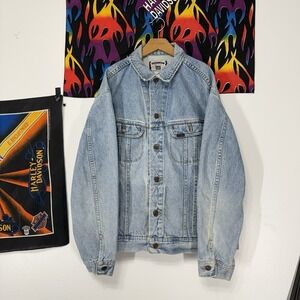 Vintage 1990s Lee Denim Trucker Jacket Made USA Mens Large Light Wash